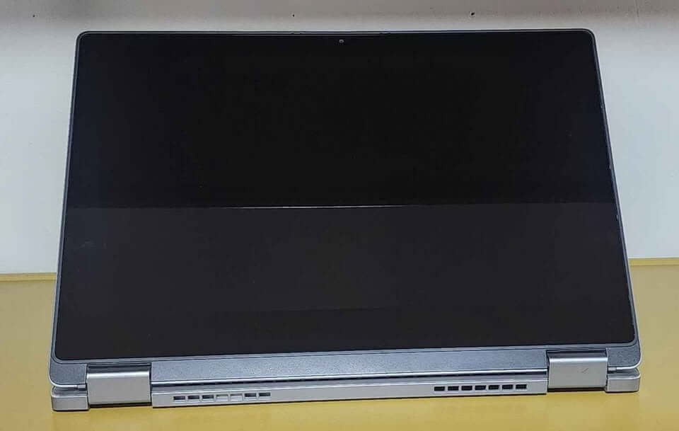 Dell Latitude 3310 2-in-1 13.3 Touch Screen Dell Latitude 3310 2-in-1 13.3 Touch Screen