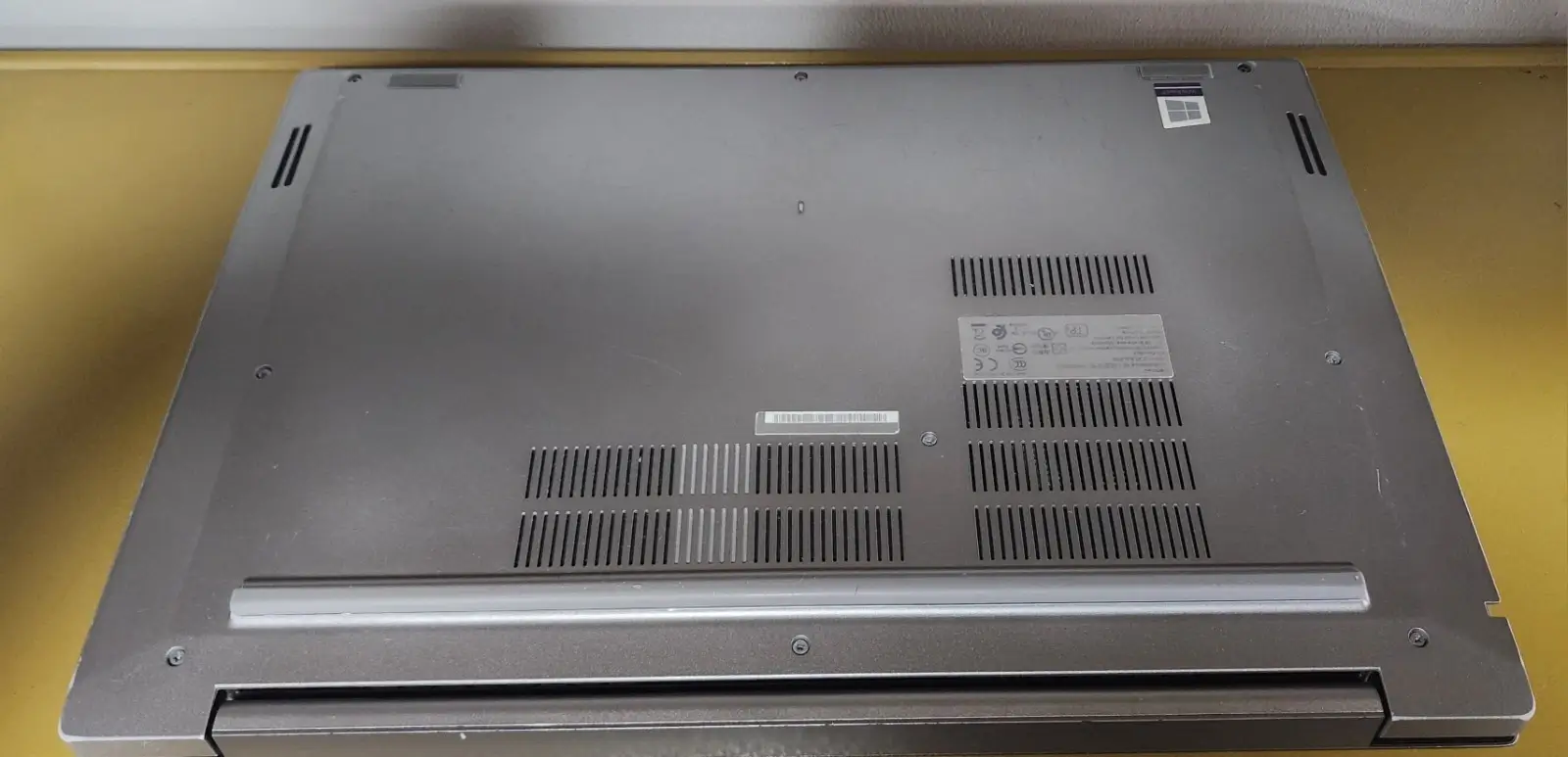 Lenovo ThinkPad E590 (8) Lenovo ThinkPad E590 - Image 6